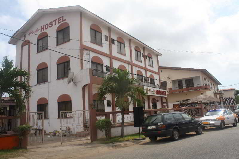 Pink Hostel Accra Esterno foto