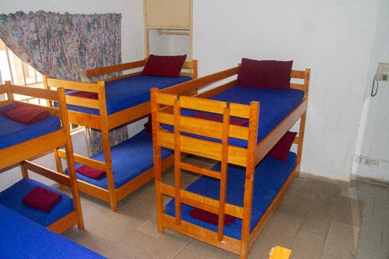 Pink Hostel Accra Esterno foto