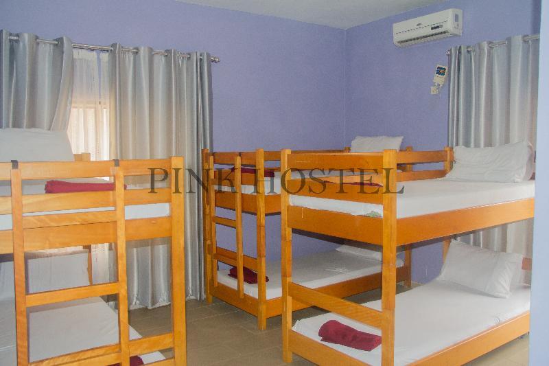 Pink Hostel Accra Esterno foto